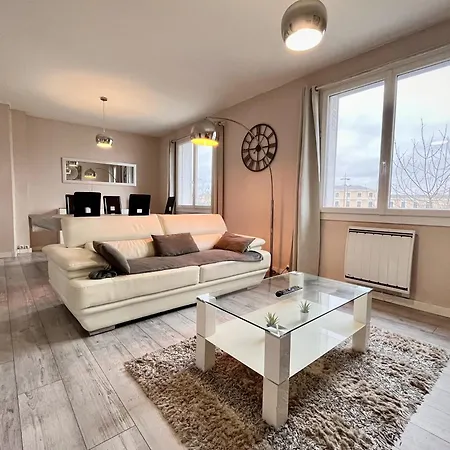 Logis De La Gare - Grand T2 - Meuble De Tourisme Apartment